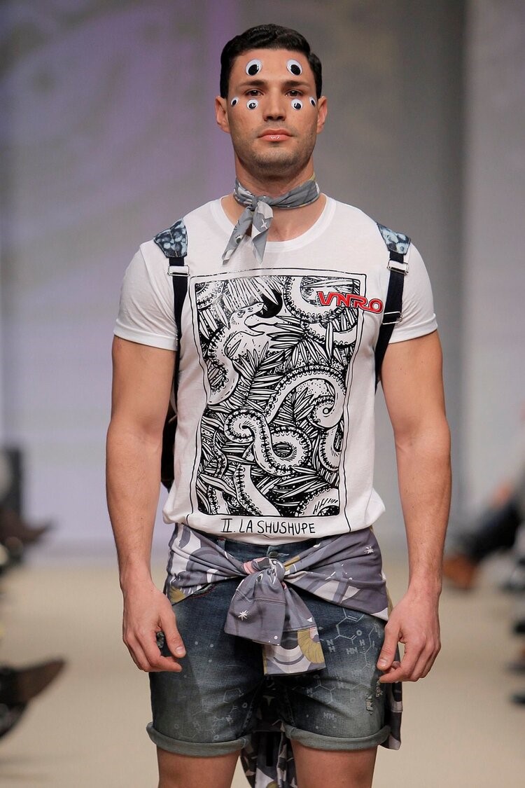 illustration of TEXTILE ILLUSTRATION
For this project under the VNRO brand, the commission was the design of jungle / cosmic characters with tarot aesthetics. These illustrations were part of the collection showcased at the runway show at the Lima Fashion Week Spring / Summer 2019.
Photos: Ugo Camera.
Tarot, Cards, Rainforest, Snake, Textile, Fashion Illustration, Fashion Week, T-Shirt, graphic, digital, web, social media, photoshoot, runway