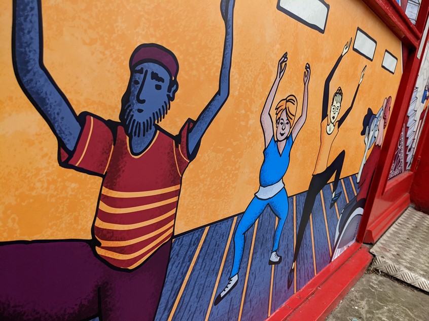 illustration of Window vinyl illustration series for two charities: Crisis and the Arts at the Old Fire Station reflecting the ecletic activites that are avaialble inside for a diverse audience.
Art, Arts, Theatre, Stage, Life Drawing, Indoor Activities, Art Activities, Diverse, Diversity, Ethnicity, Mixed Abilities, People, Characters, Building, Window Graphic, Window Decoration